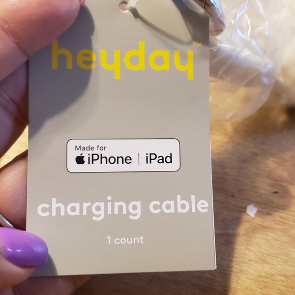 Heyday Charging Cable Iphone - Picture 2 of 3